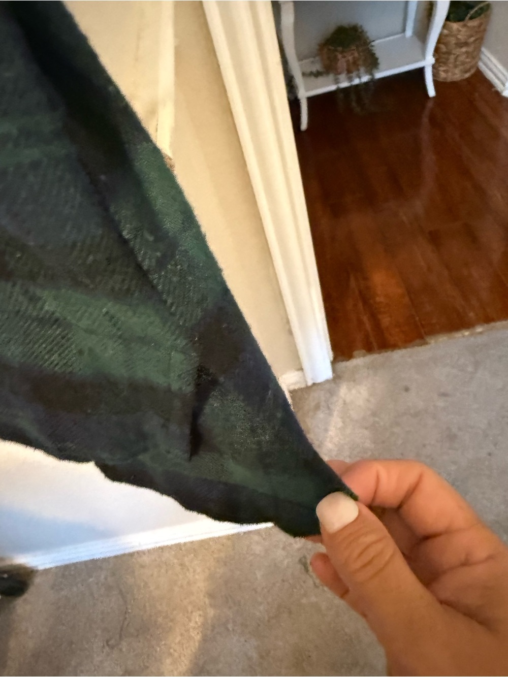 In the Beginning S/M green & Navy oversized Plaid Button-Up Shirt - Picture 6 of 7